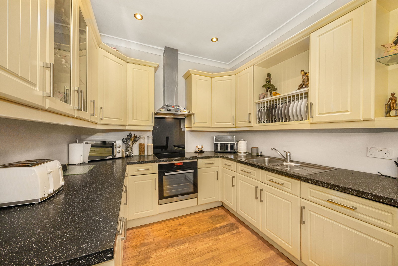 Semi Detached House in Romford