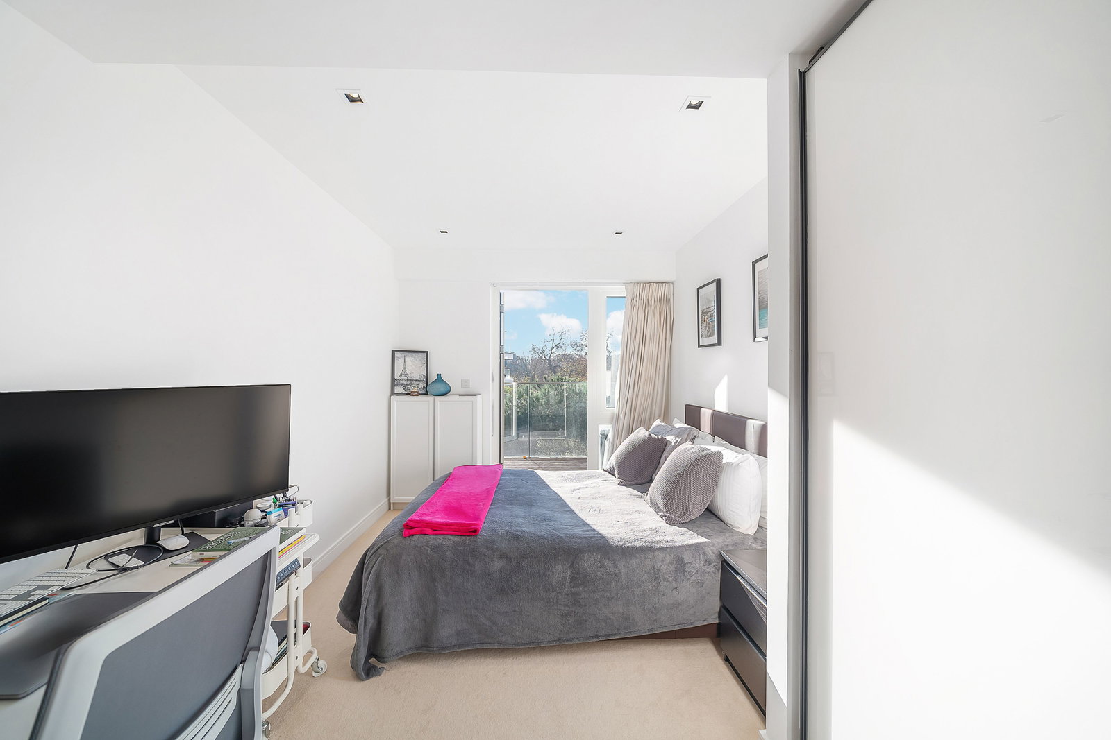 Flat in Brentford