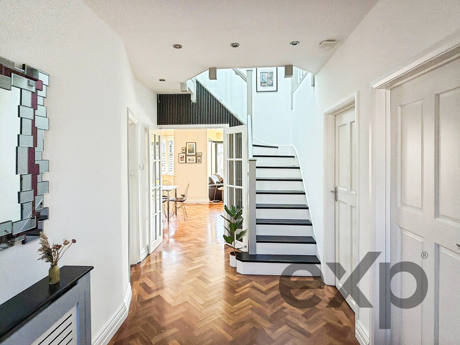 Detached House in New Malden