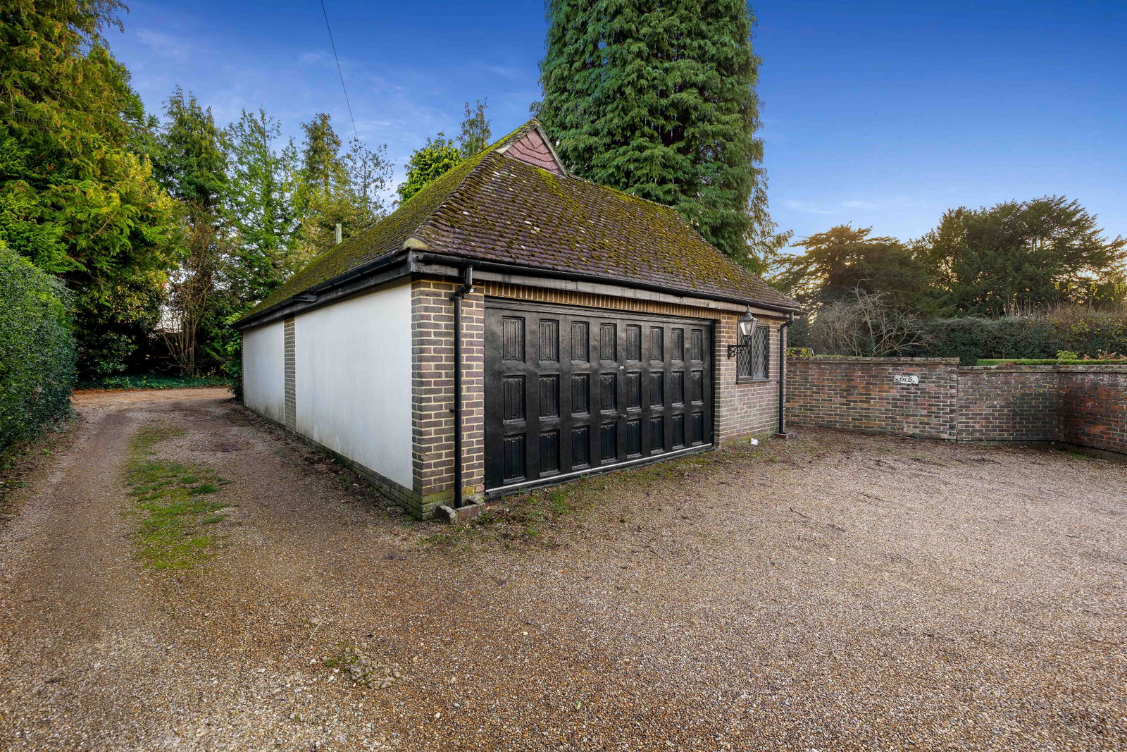 Detached House in Lingfield 4
