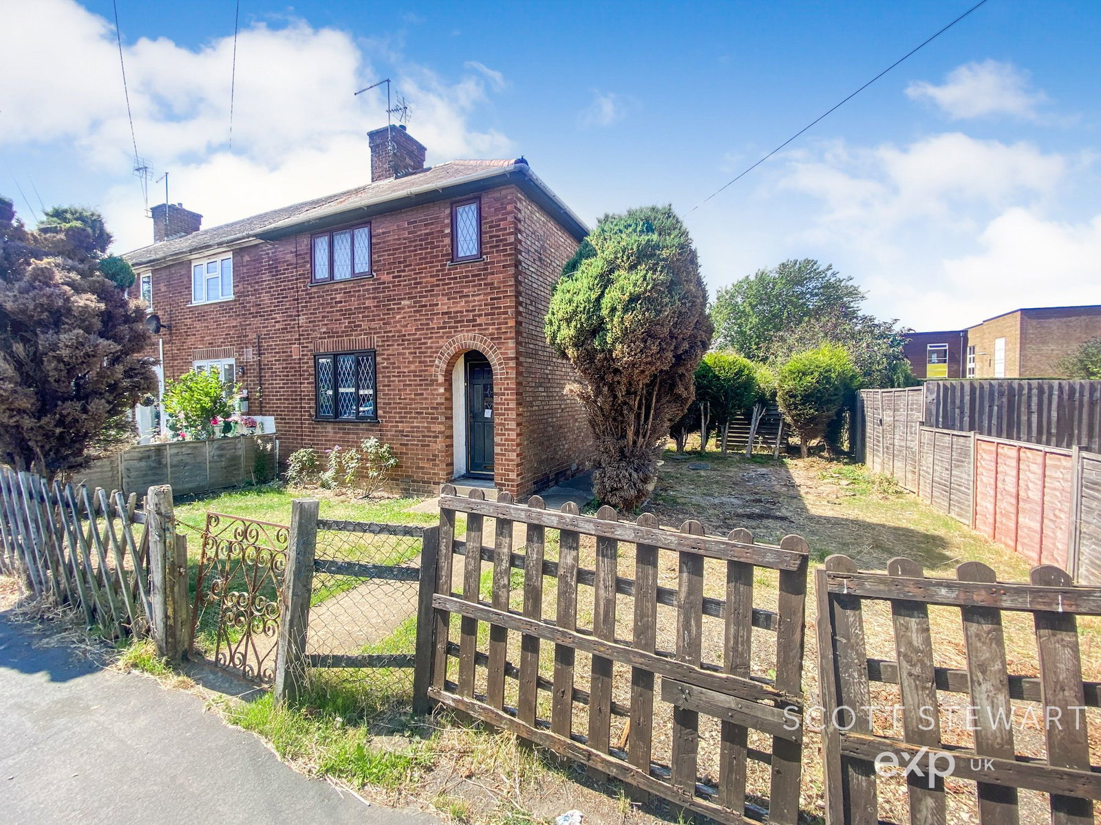 Semi Detached House in Peterborough