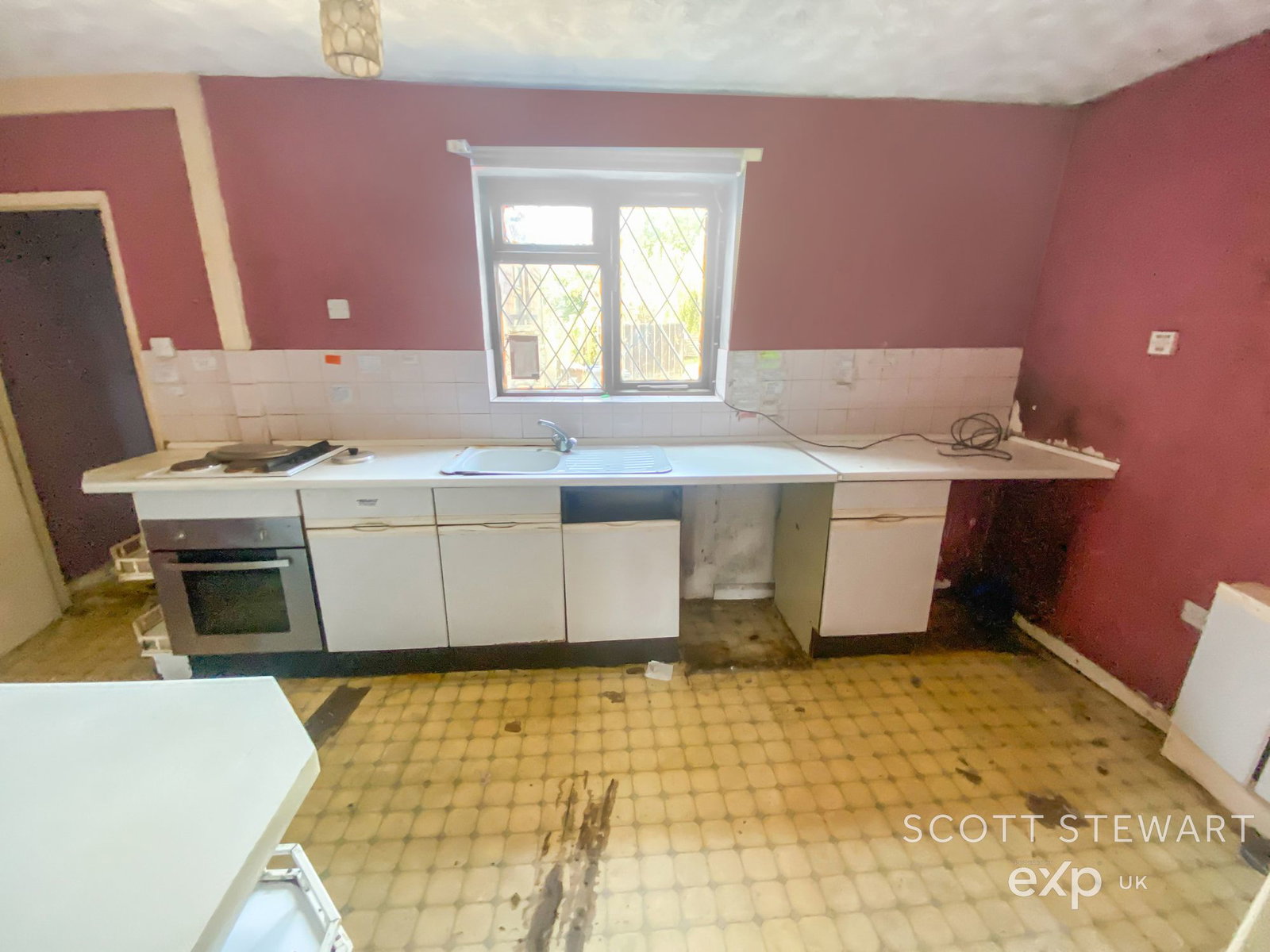 Semi Detached House in Peterborough