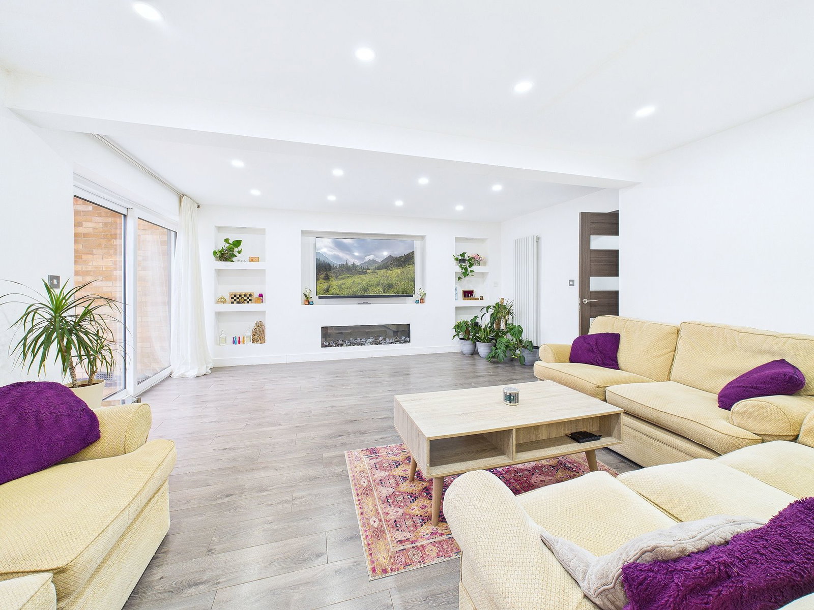 Semi Detached House in Leicester