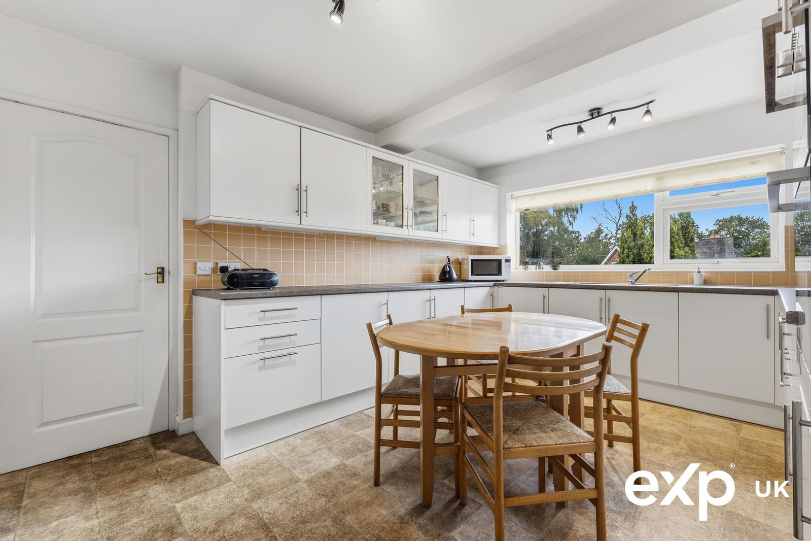 Detached House for sale in Nottingham, Birchwood Drive, Ravenshead