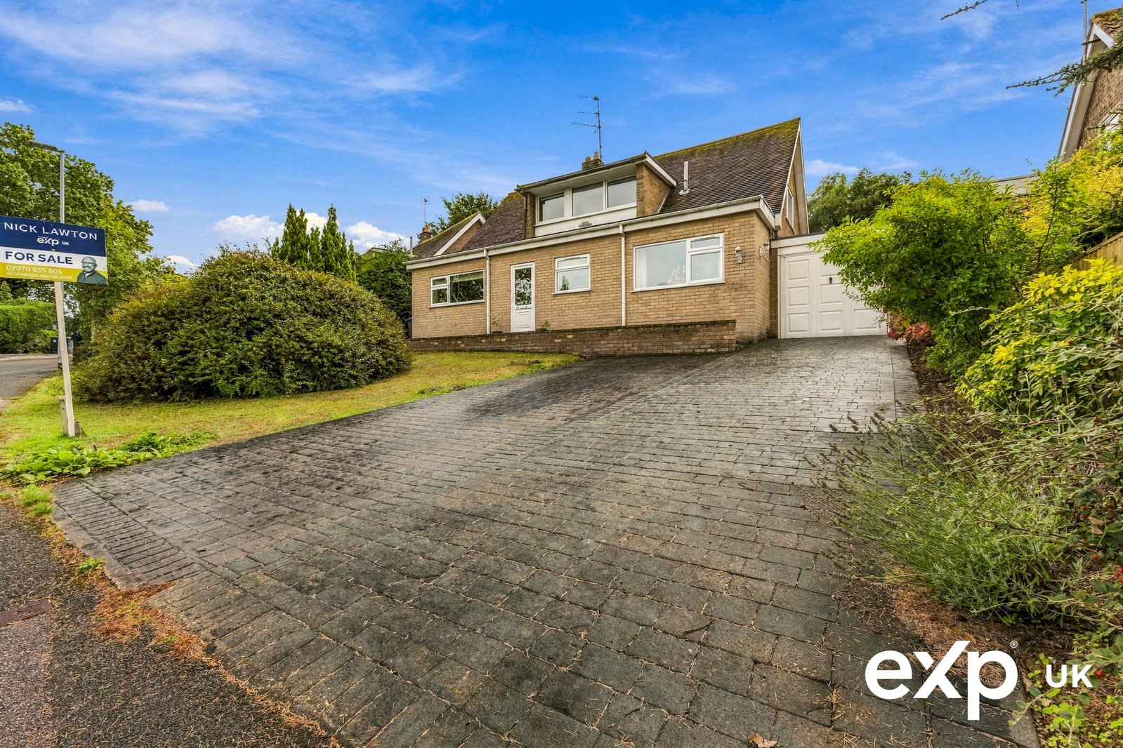 Detached House for sale in Nottingham, Birchwood Drive, Ravenshead