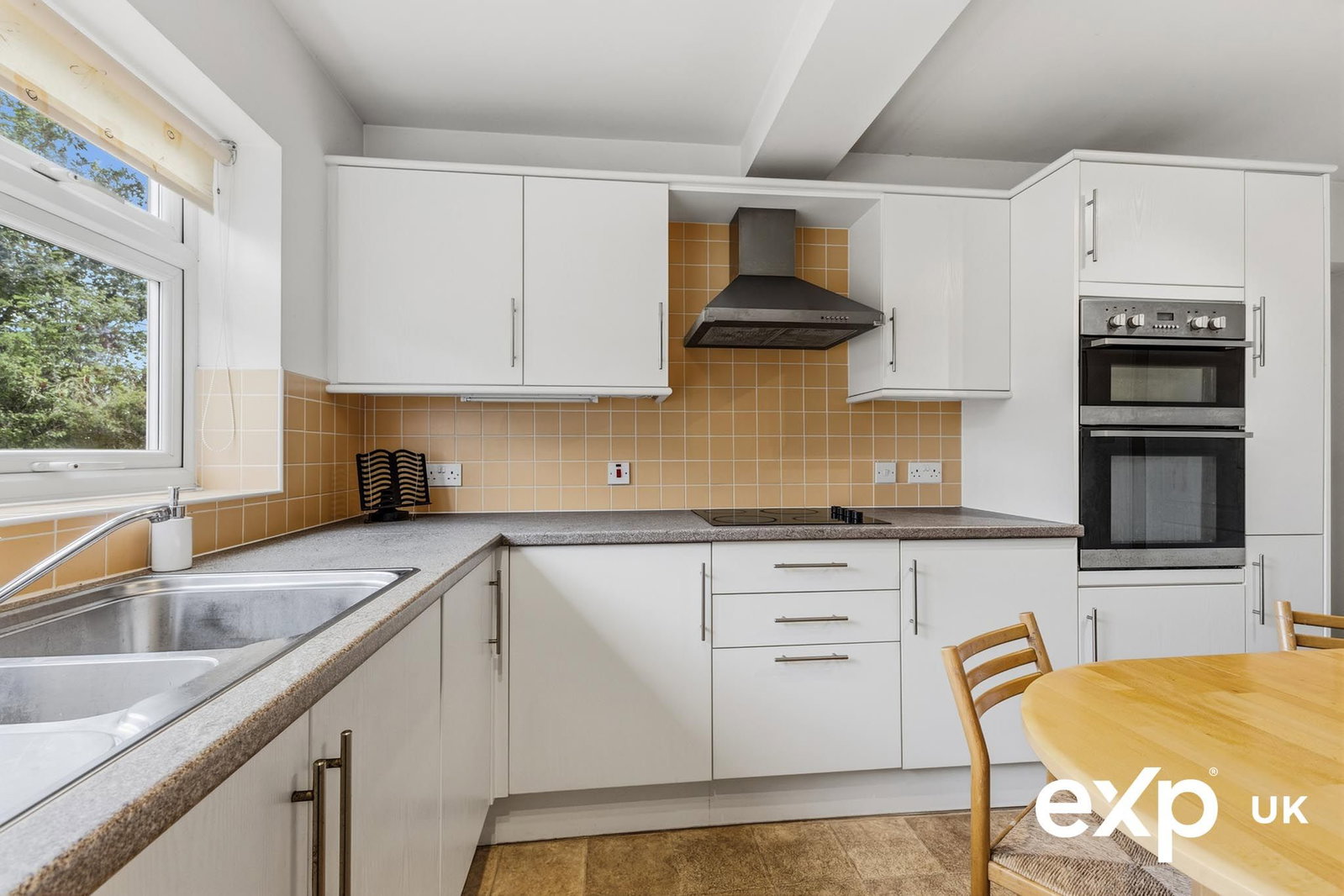 Detached House for sale in Nottingham, Birchwood Drive, Ravenshead