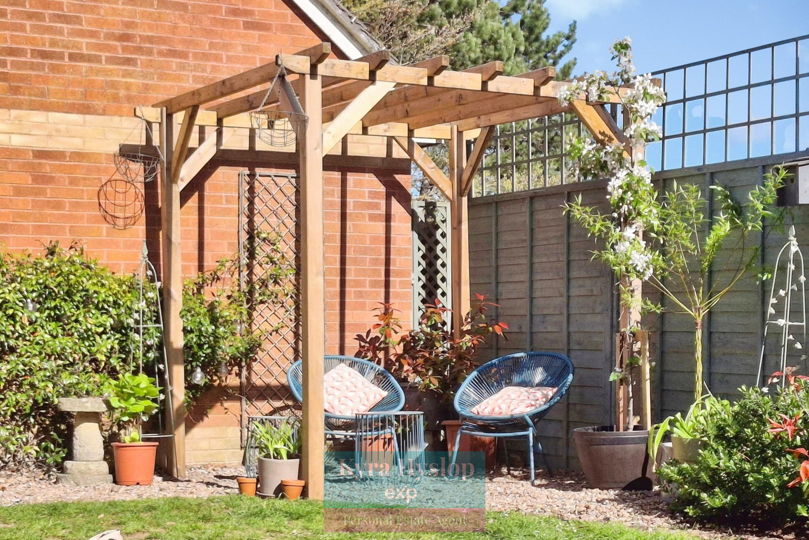 Detached House in Exeter