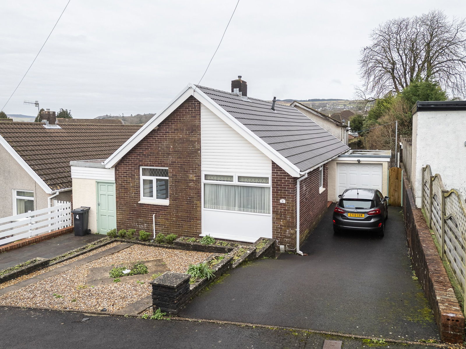 Bungalow in Neath
