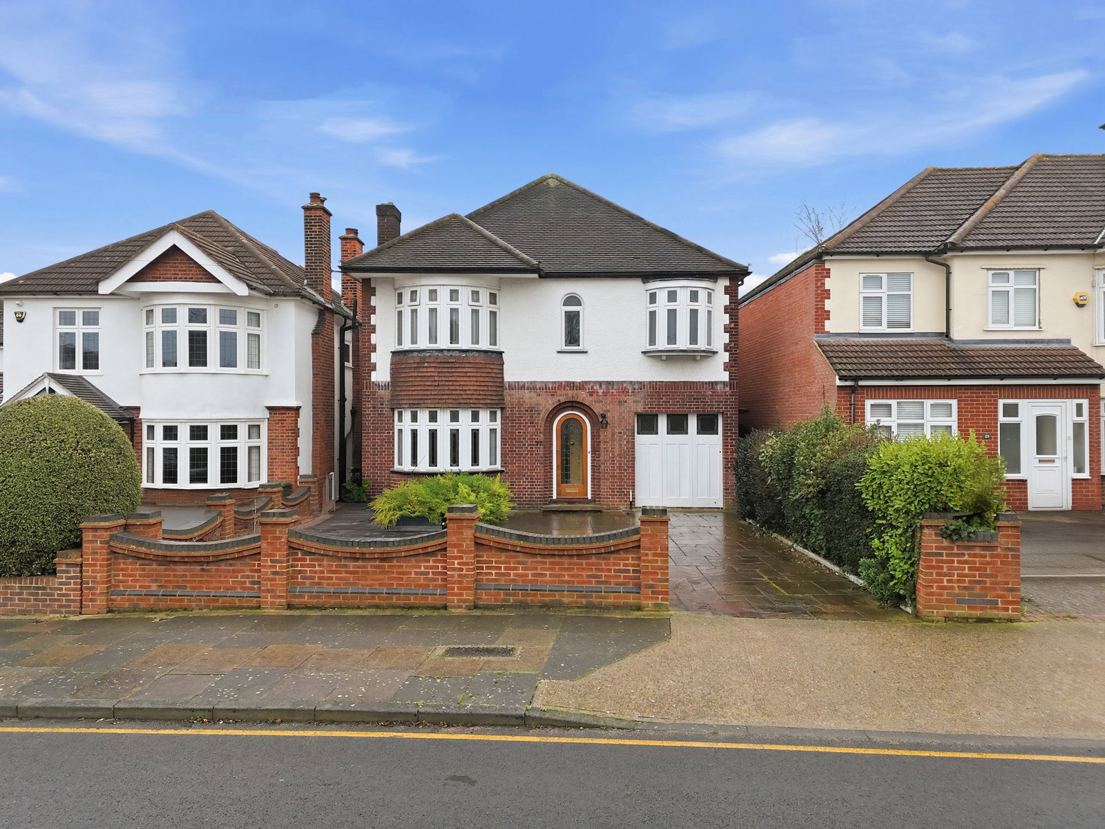 Detached House in Upminster