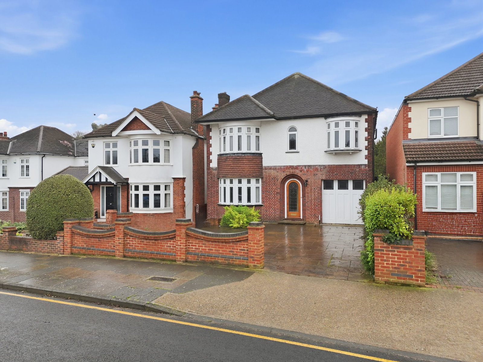 Detached House in Upminster