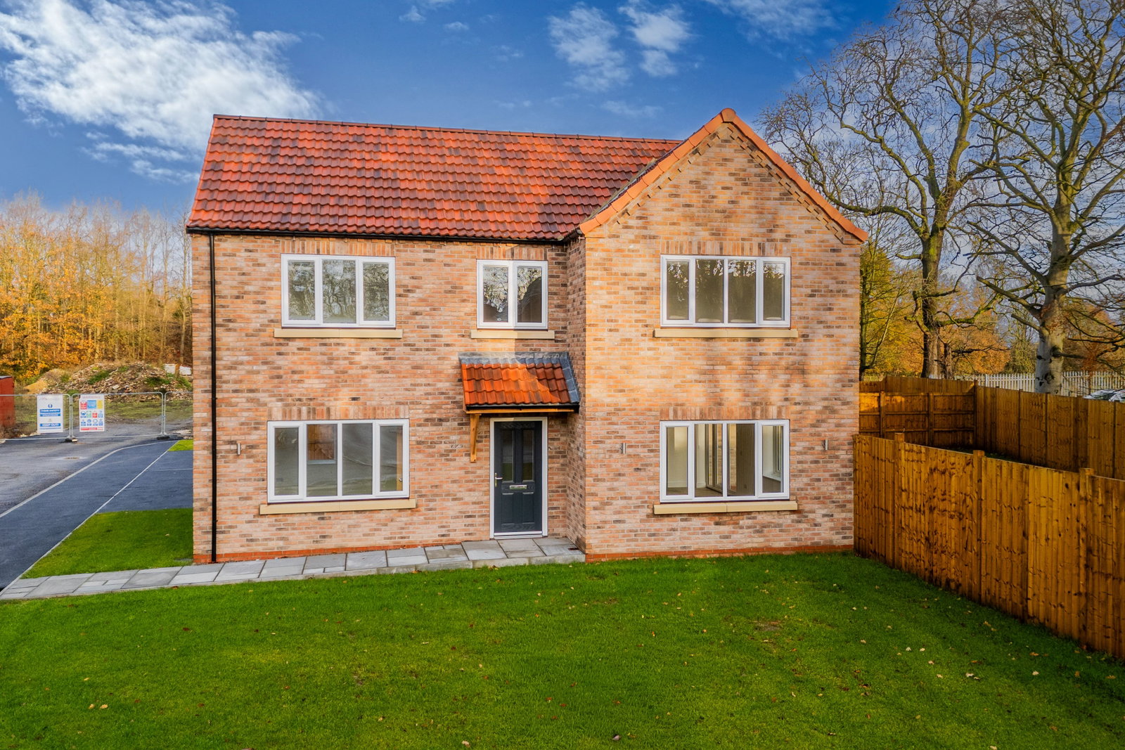 Detached House in Whitley