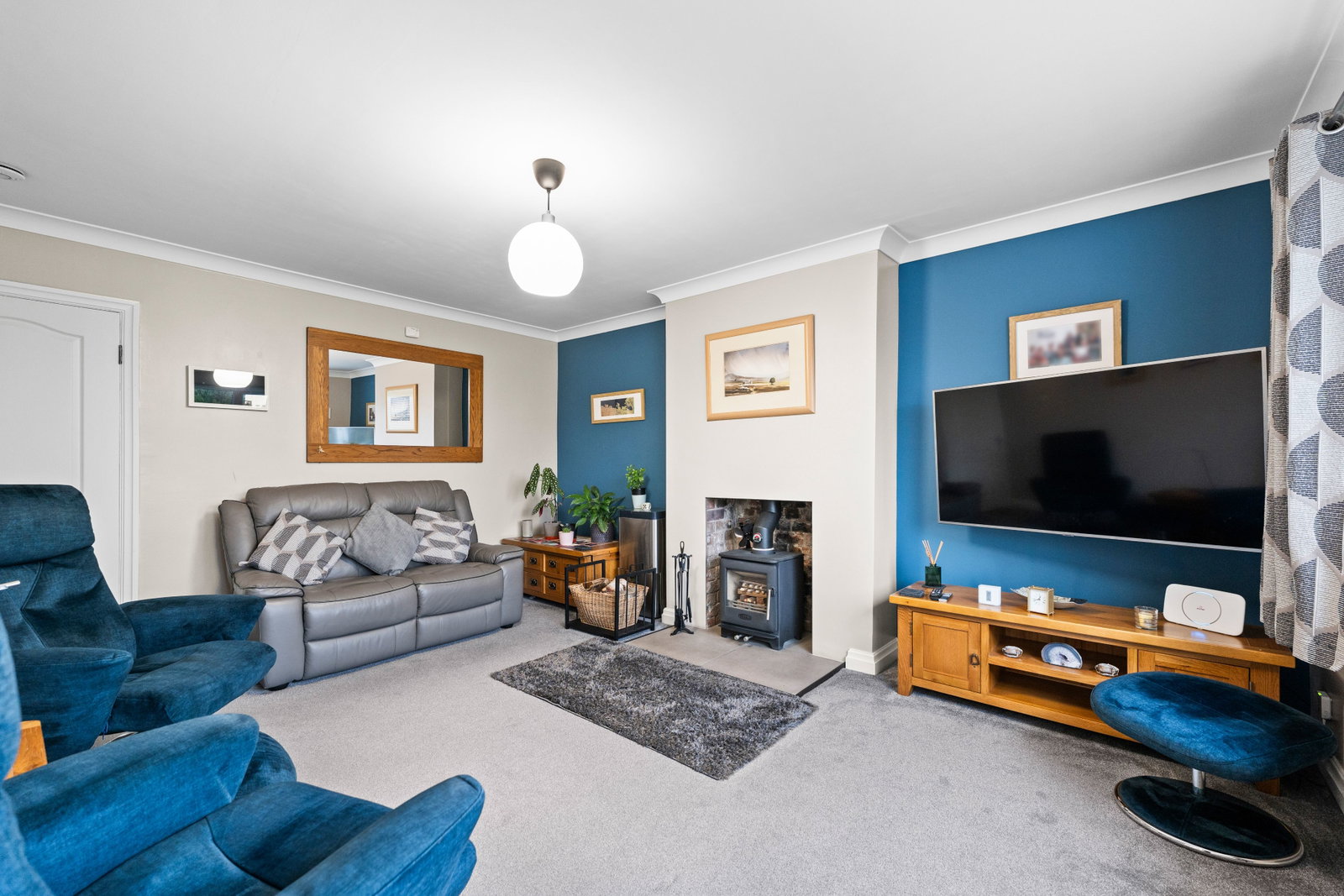 Semi Detached Bungalow in Sheffield