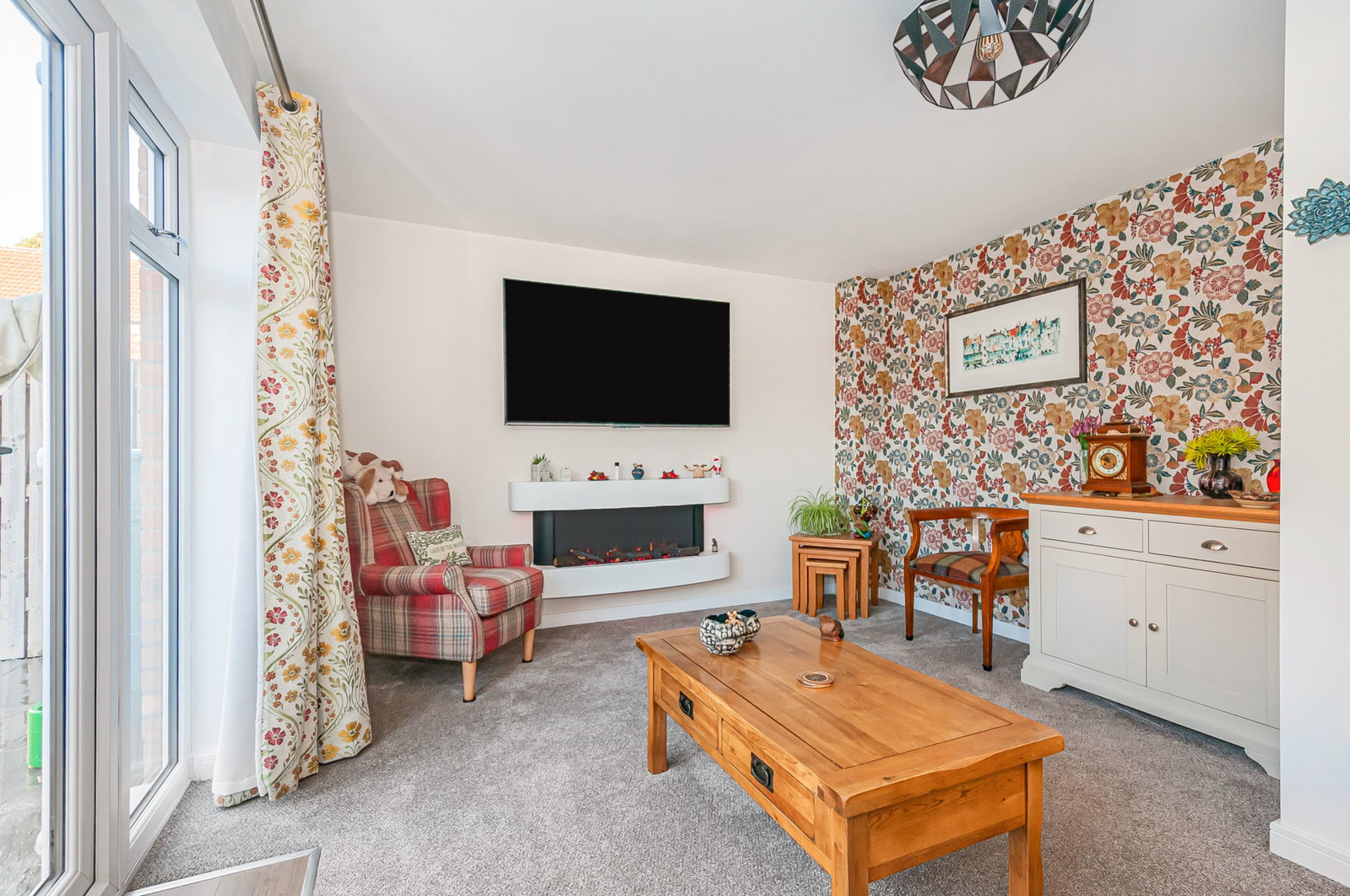 Semi Detached House in Hull