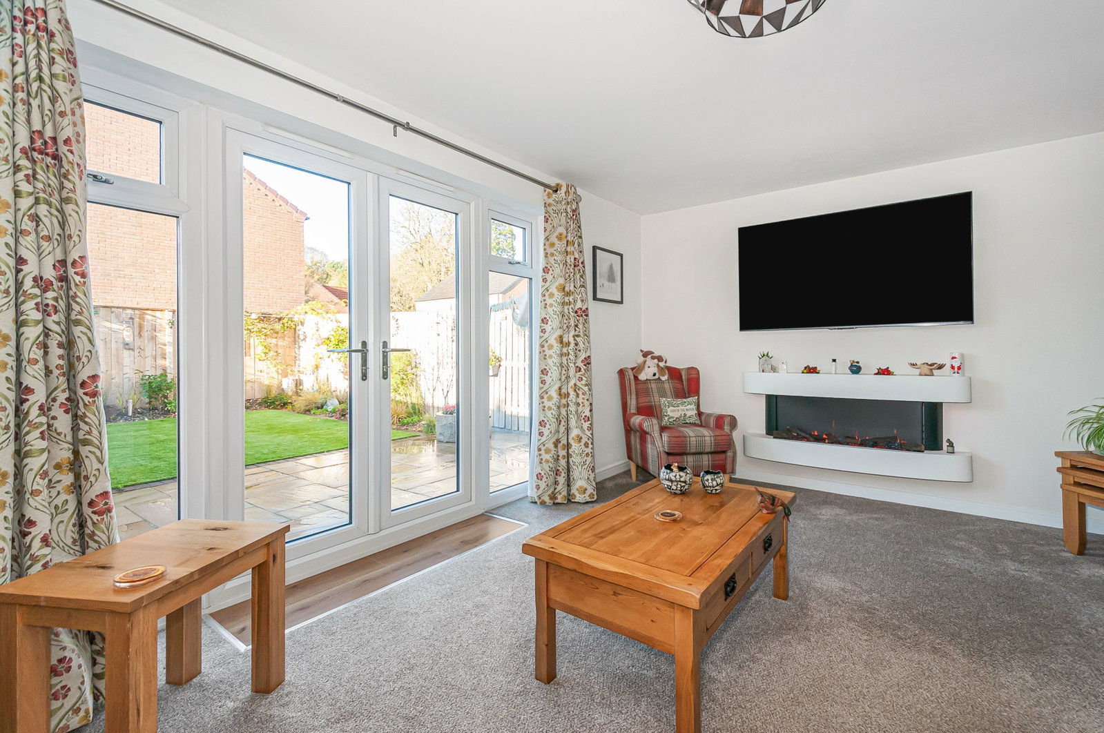 Semi Detached House in Hull