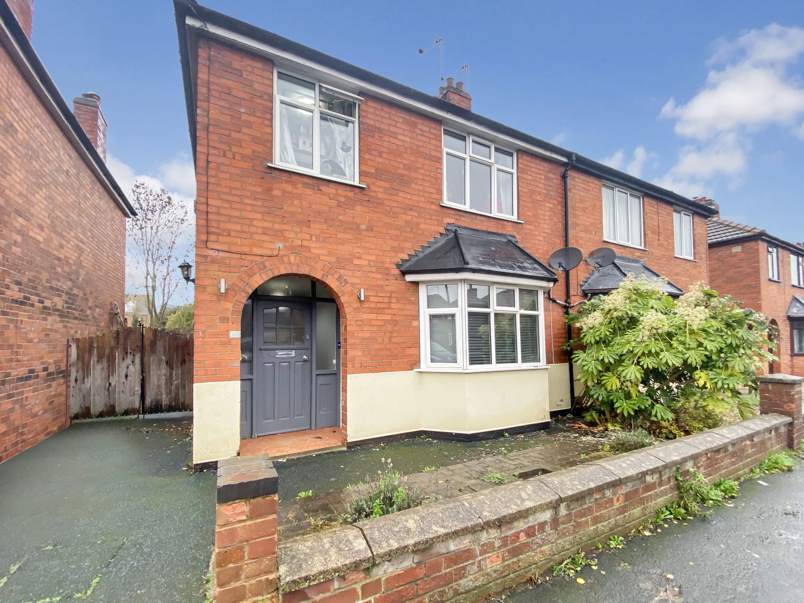 Semi Detached House in Grantham