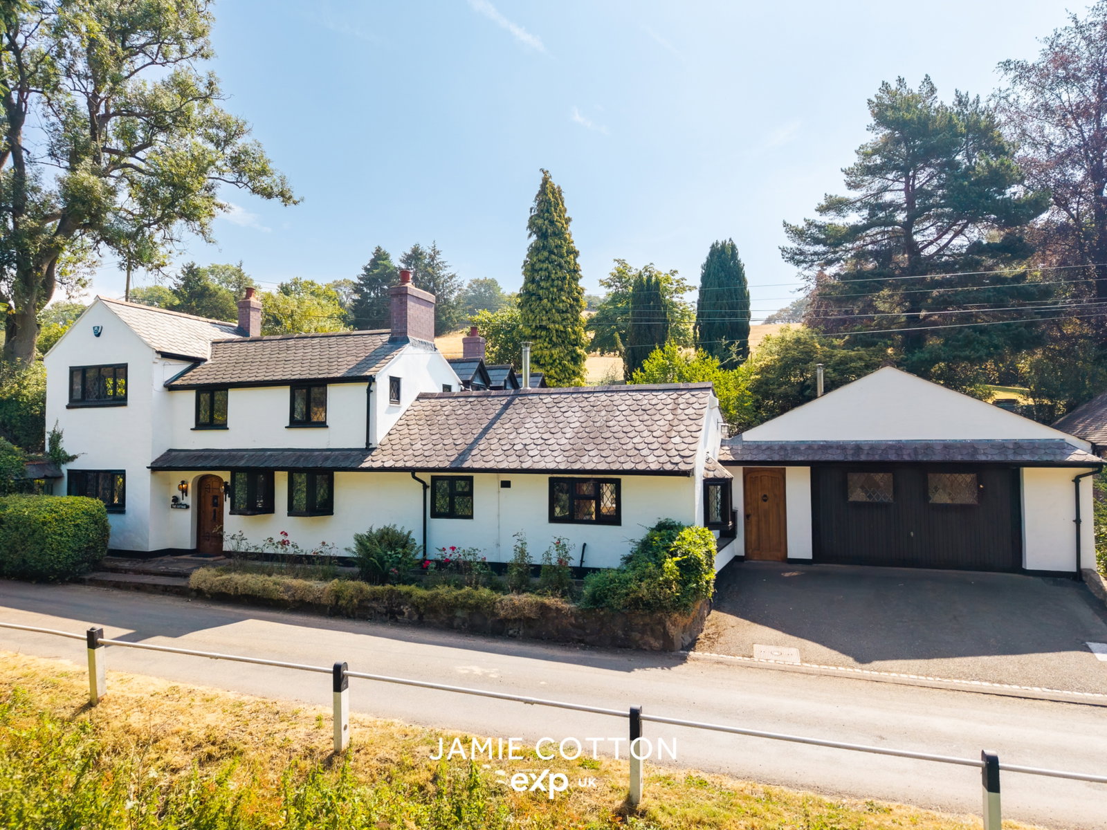 Detached House in Halesowen