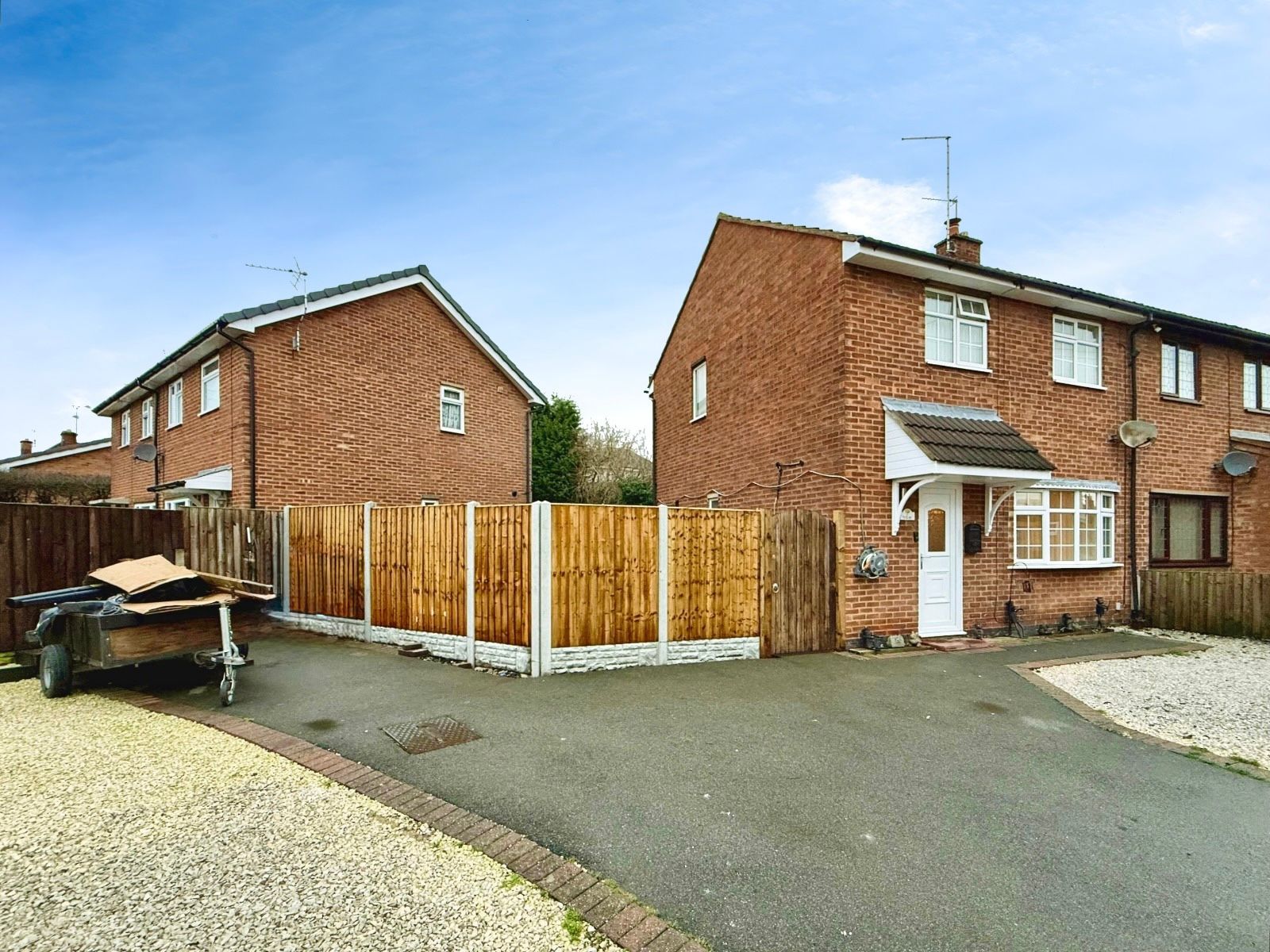 Semi Detached House in Swadlincote