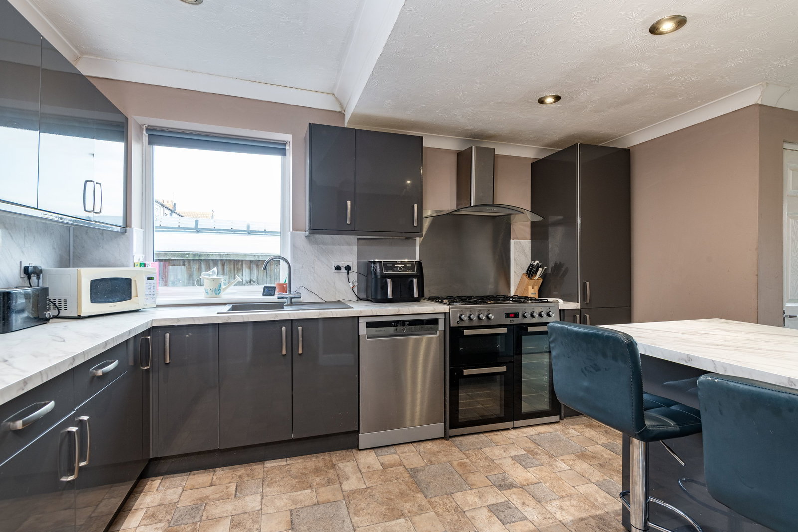 Detached House in Sheerness