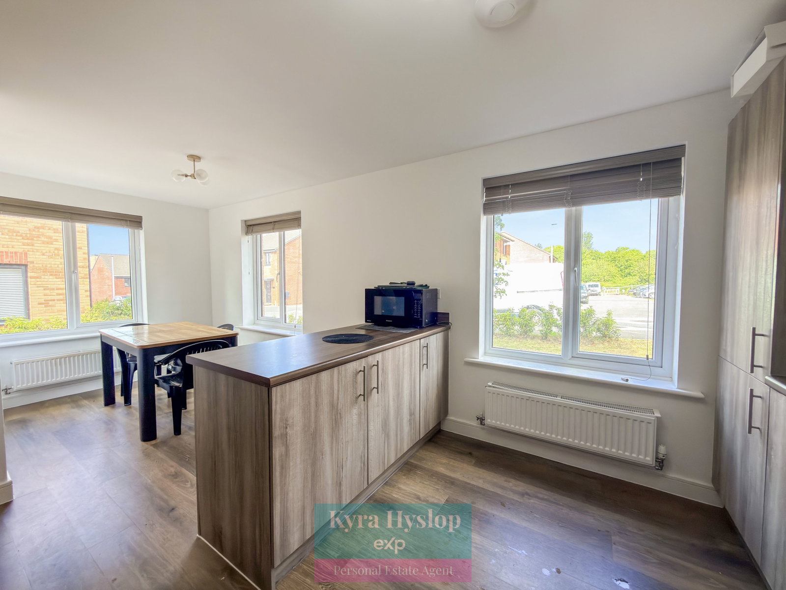 Detached House in Exeter