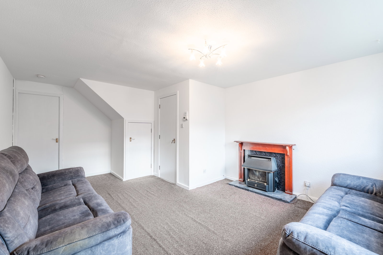 Semi Detached House in Dunfermline