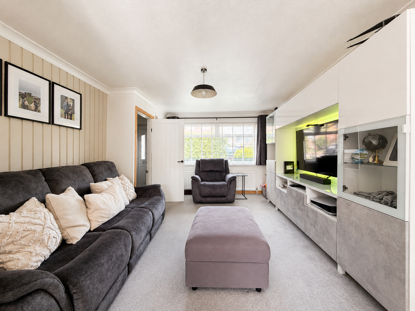 Semi Detached House in Whitfield
