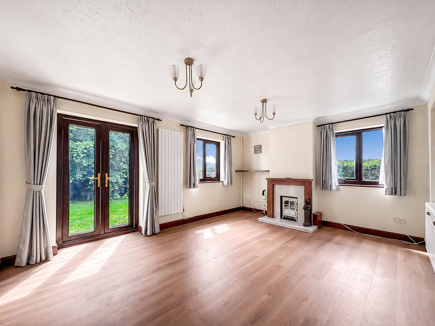 Detached House in Gloucester
