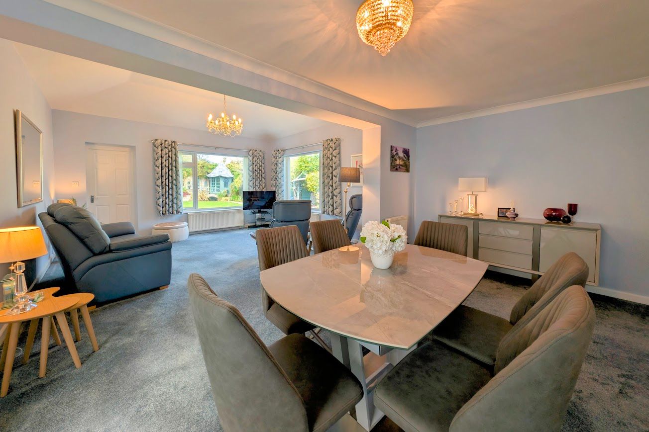 Bungalow in Ferndown