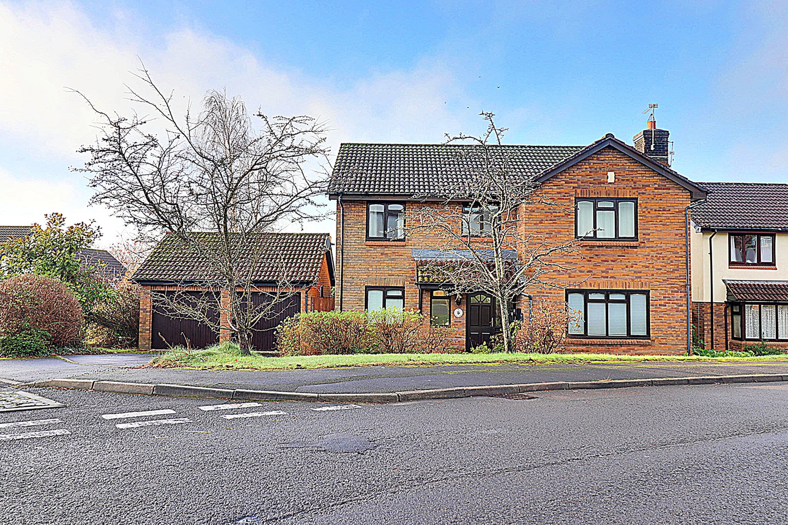 Detached House in Cardiff