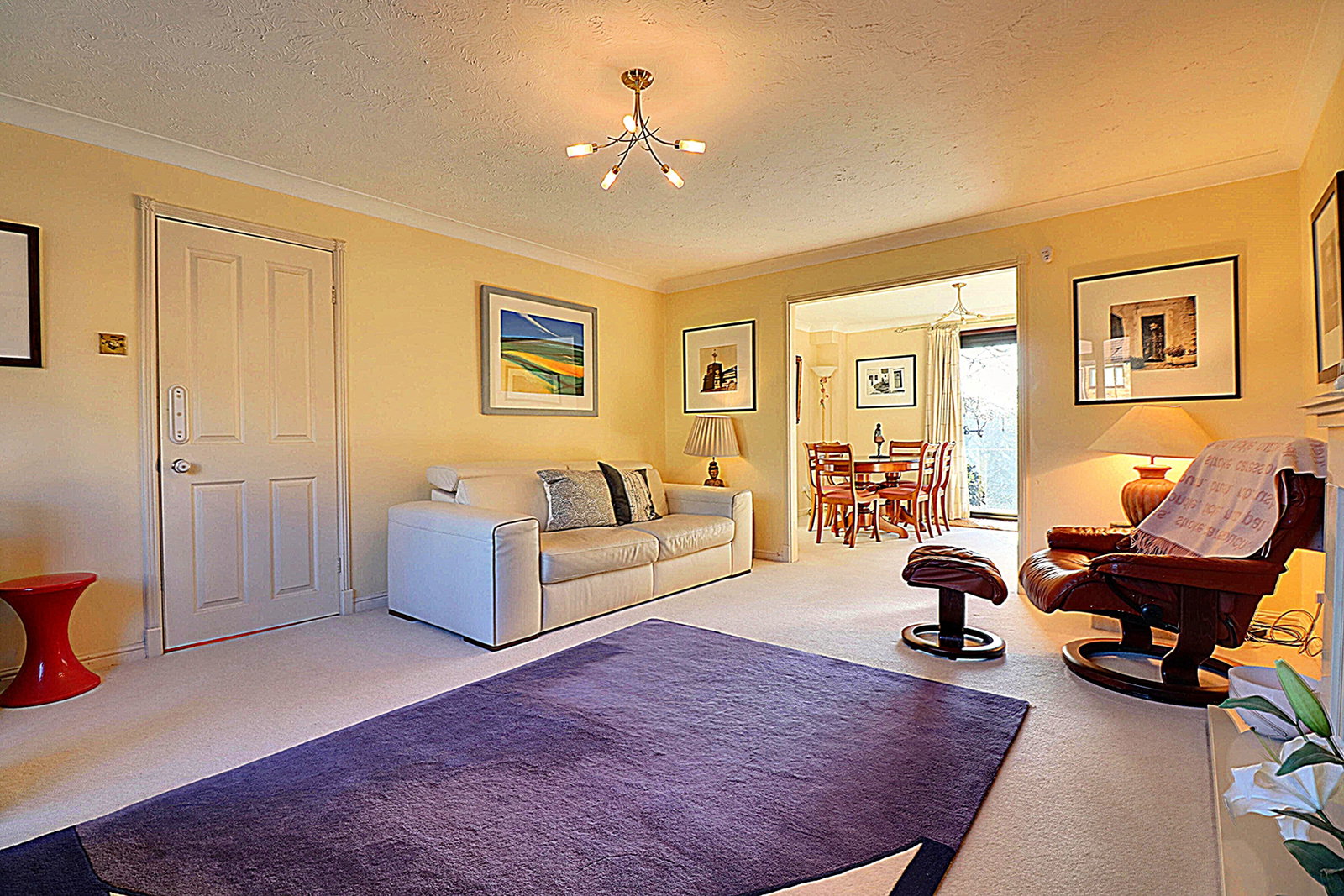 Detached House in Cardiff