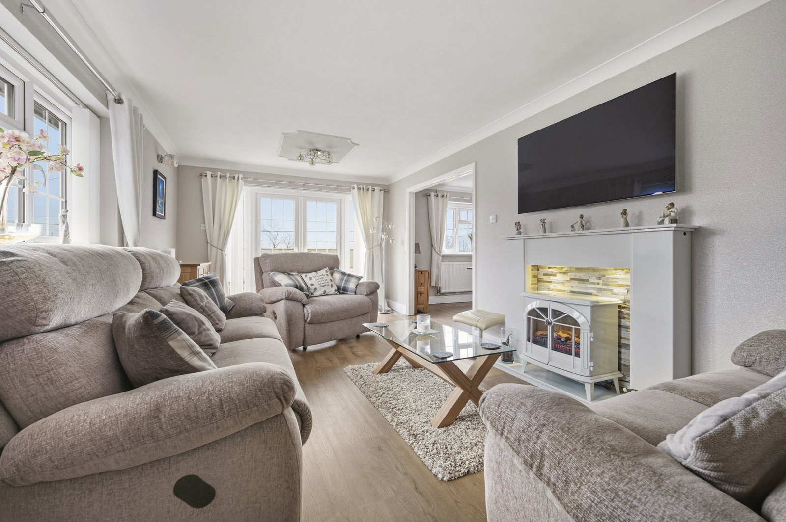 Detached House in Pontyclun