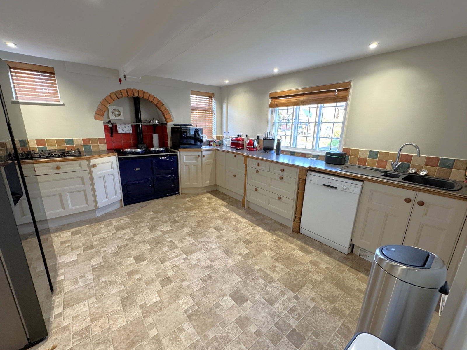 Detached House for sale in Milton Keynes, Great Horwood, 2734 m²