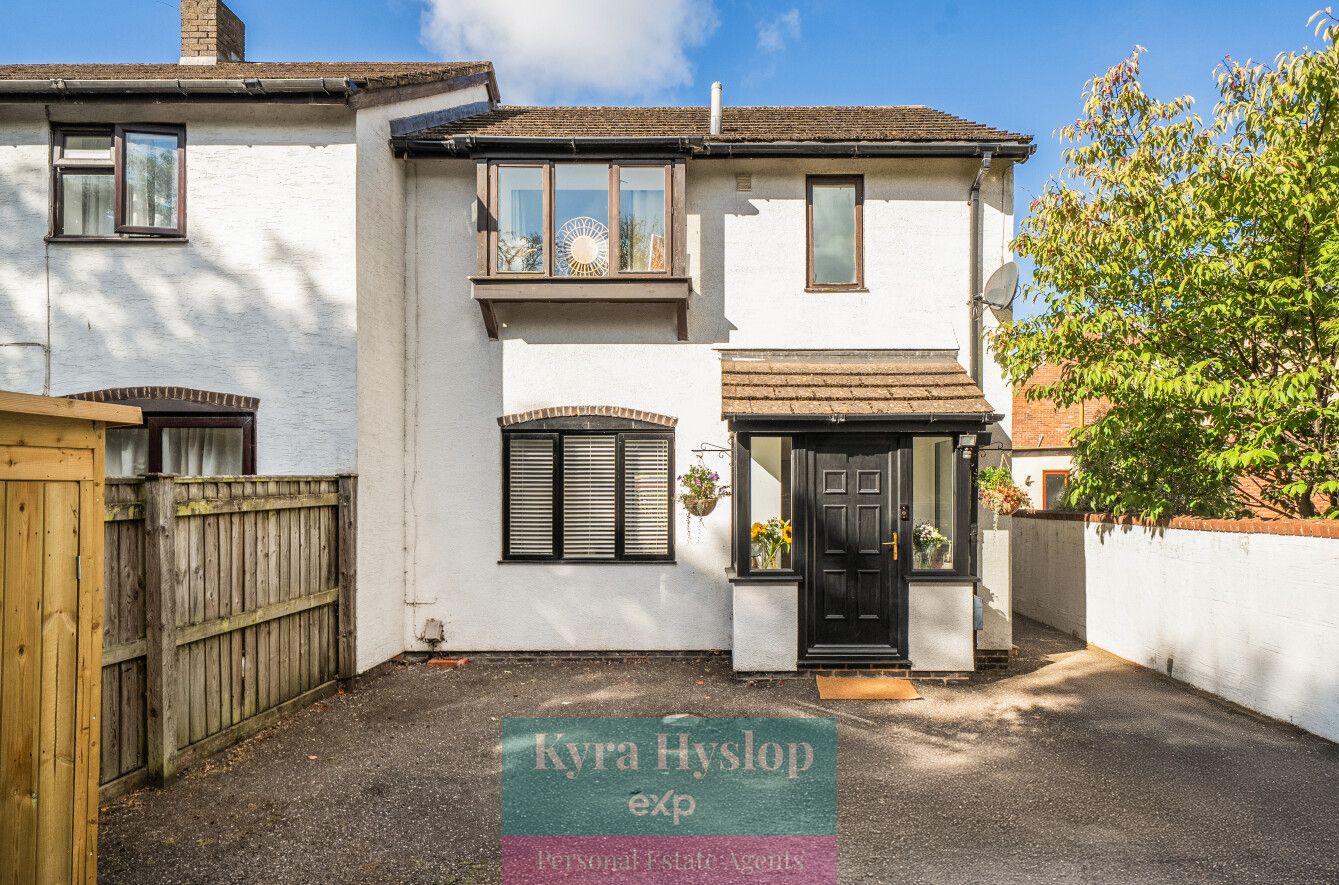 Semi Detached House in Exeter 2