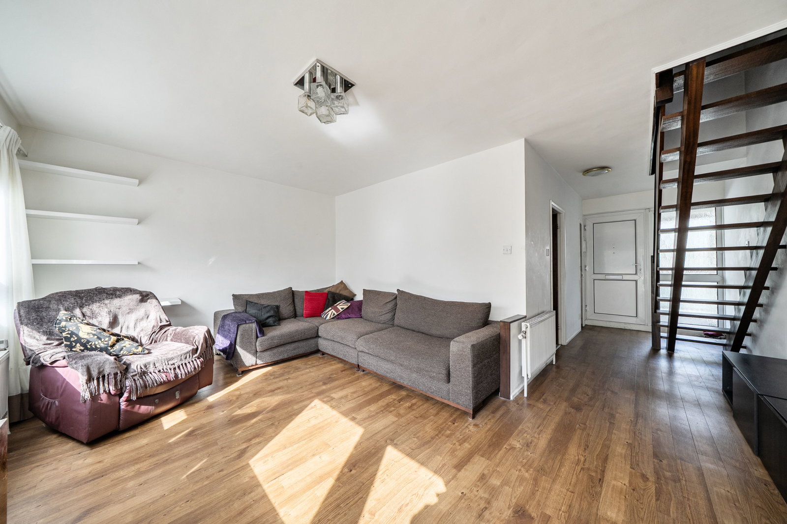 Flat for sale in London, Victoria, London, SW1V, 863 m²