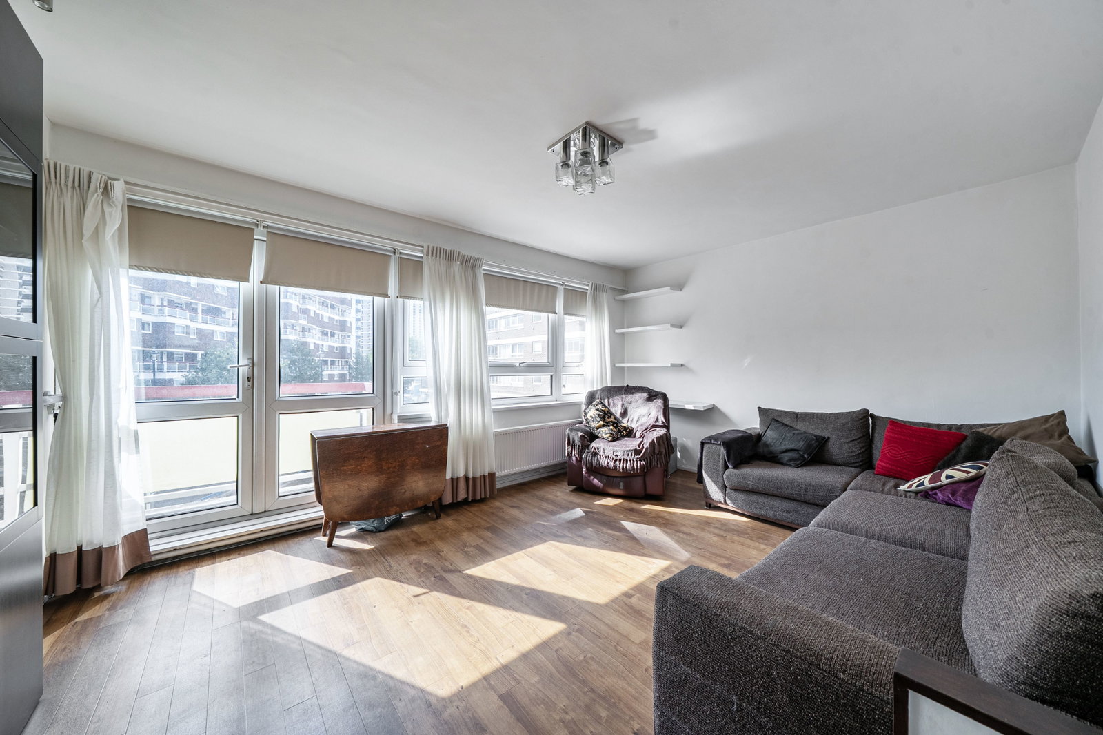 Flat for sale in London, Victoria, London, SW1V, 863 m²