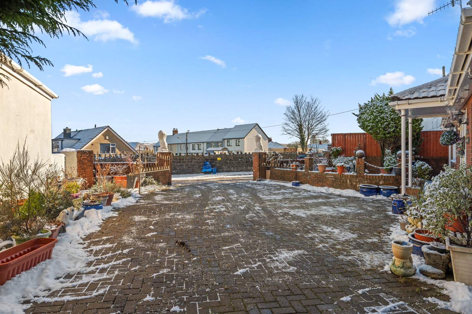 Detached House in Merthyr Tydfil