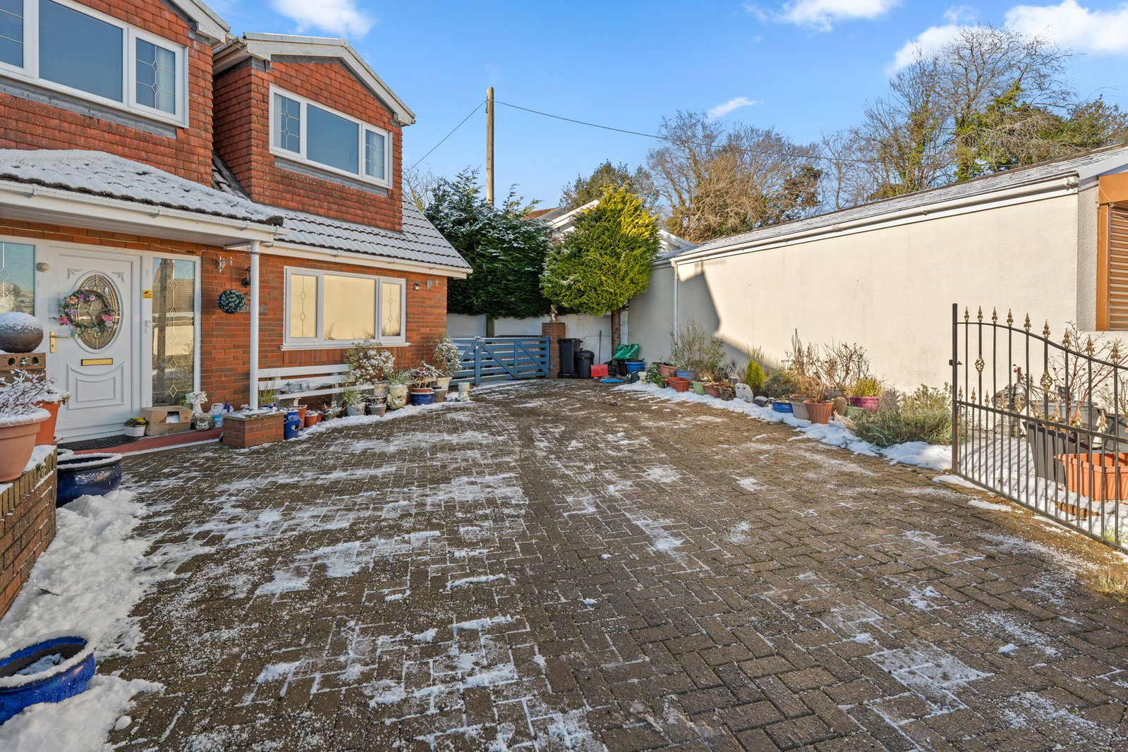 Detached House in Merthyr Tydfil
