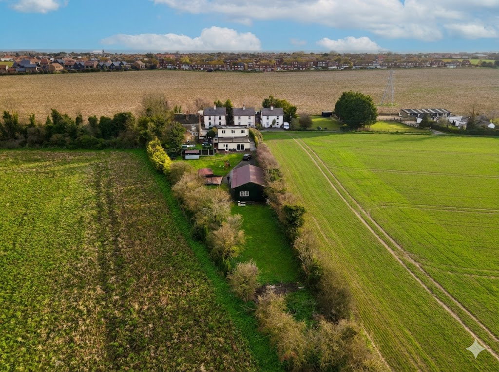 Detached House in Margate