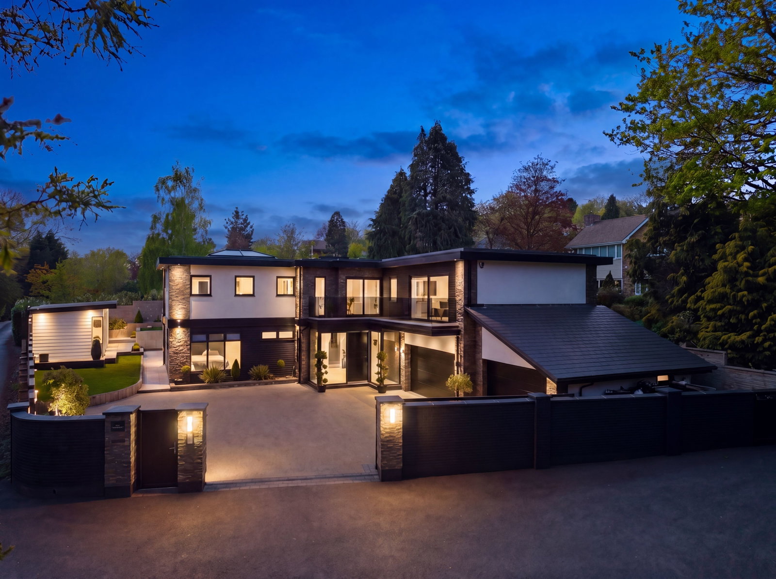Detached House in Nottingham