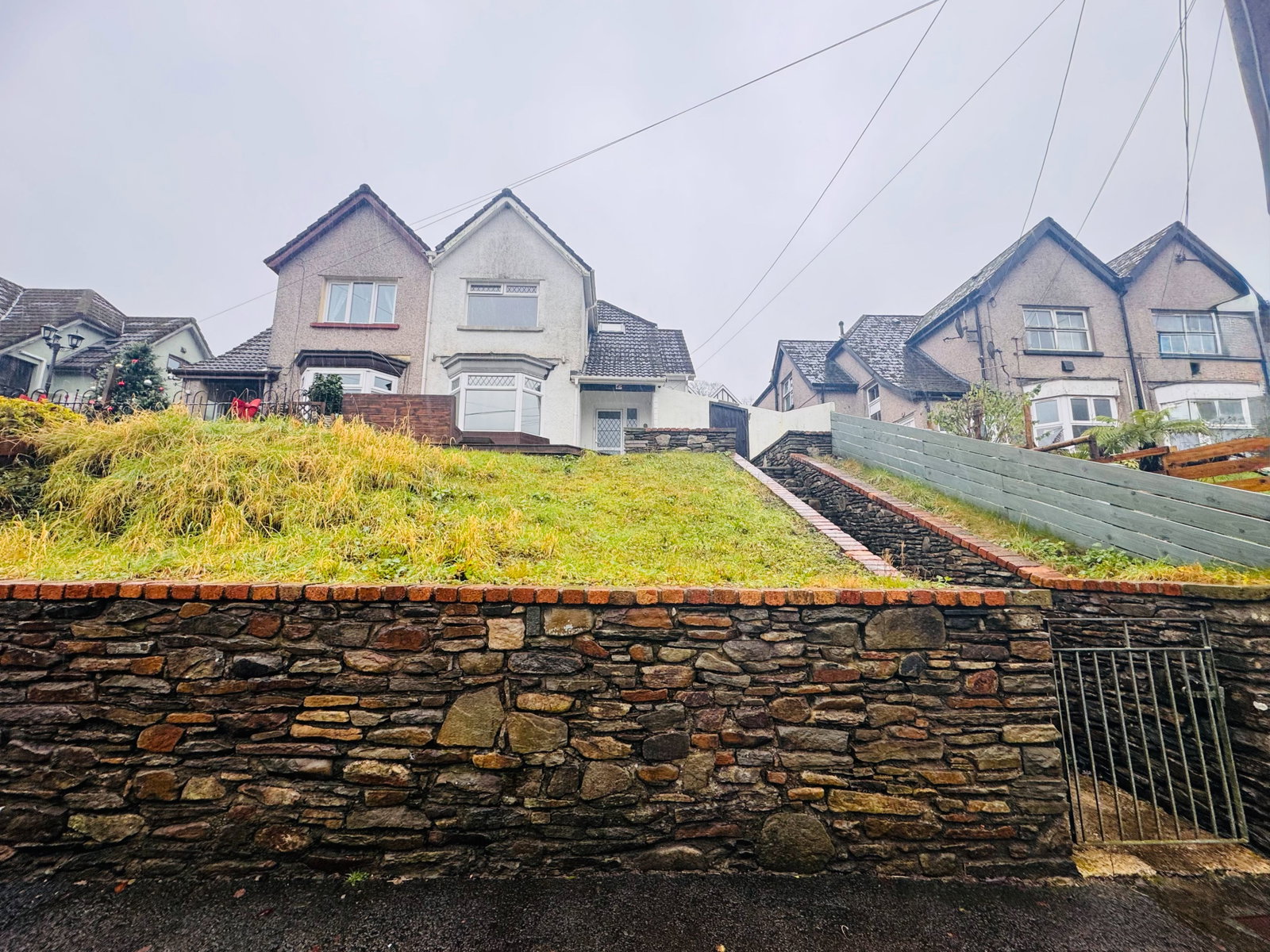 Semi Detached House in Duffryn Rhondda