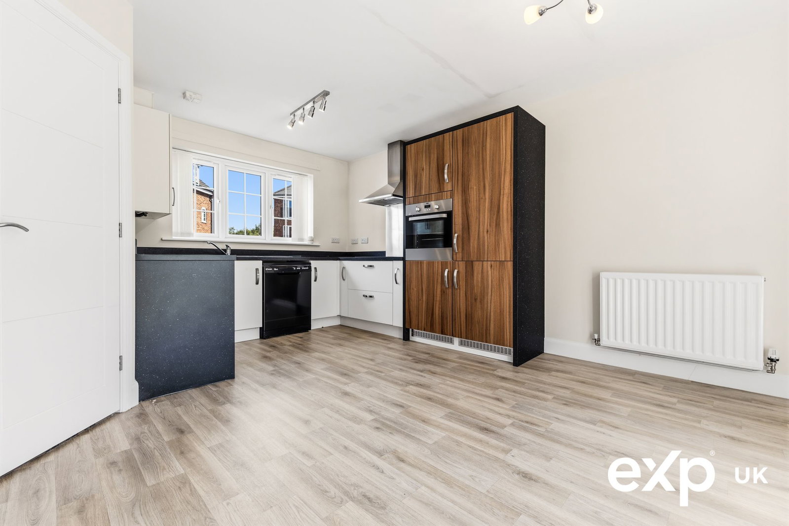 Detached House in Newark