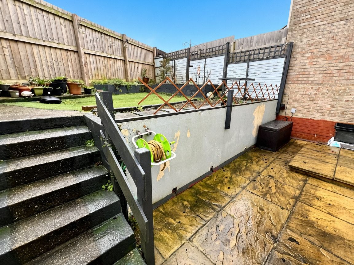 Semi Detached House for sale in Par, Manor View, Par, Cornwall, PL24