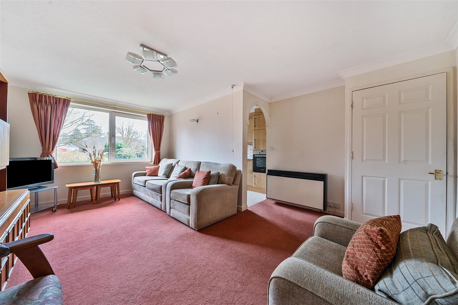Flat in Bushey