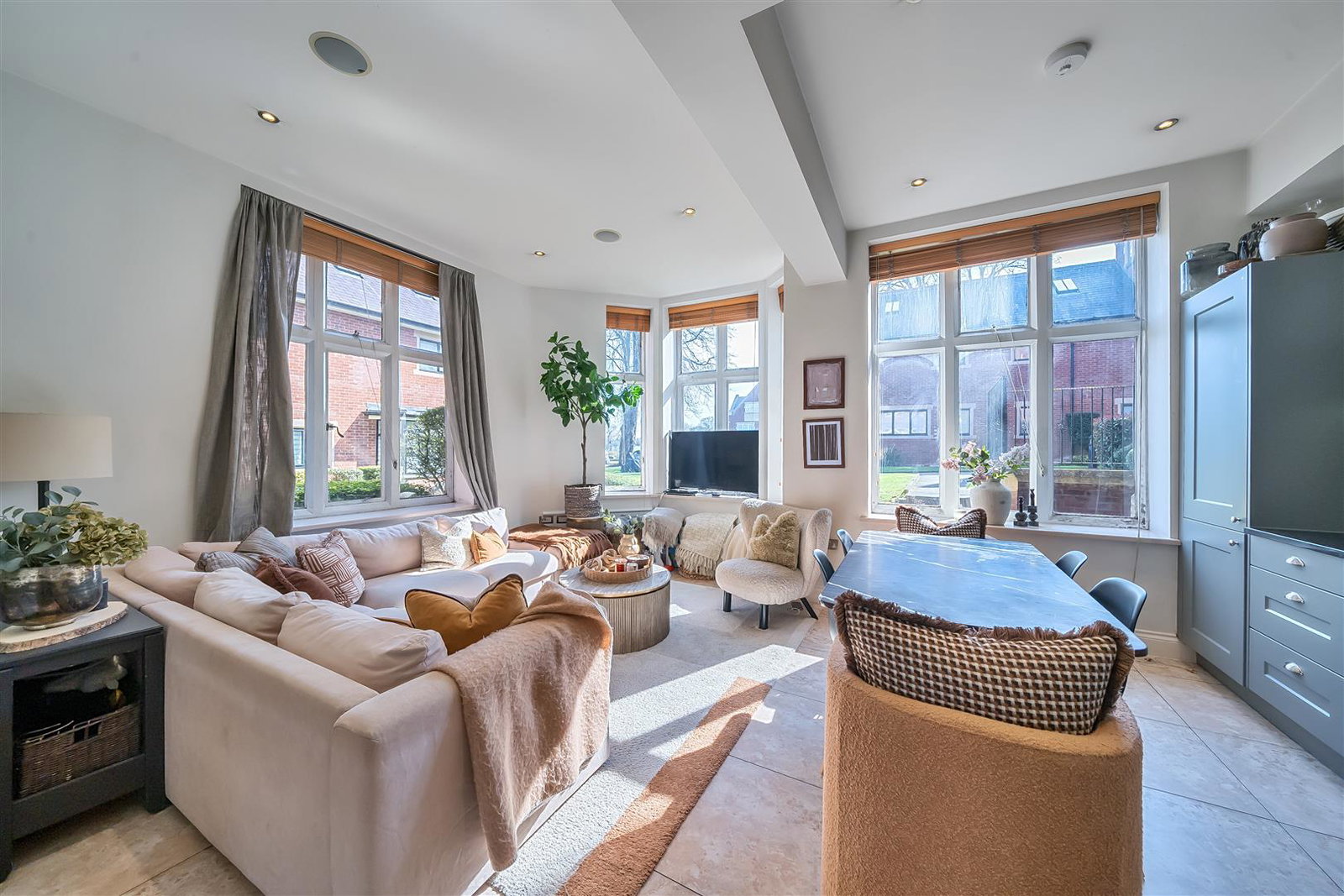 Flat in Bushey