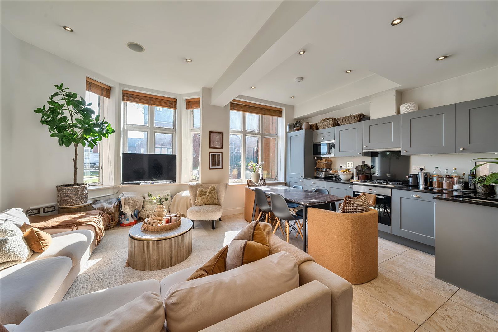 Flat in Bushey