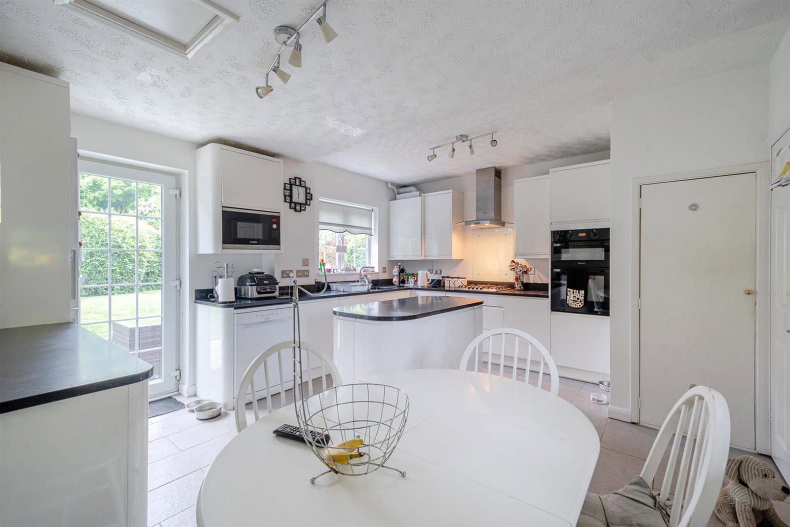 Detached House in Hatfield