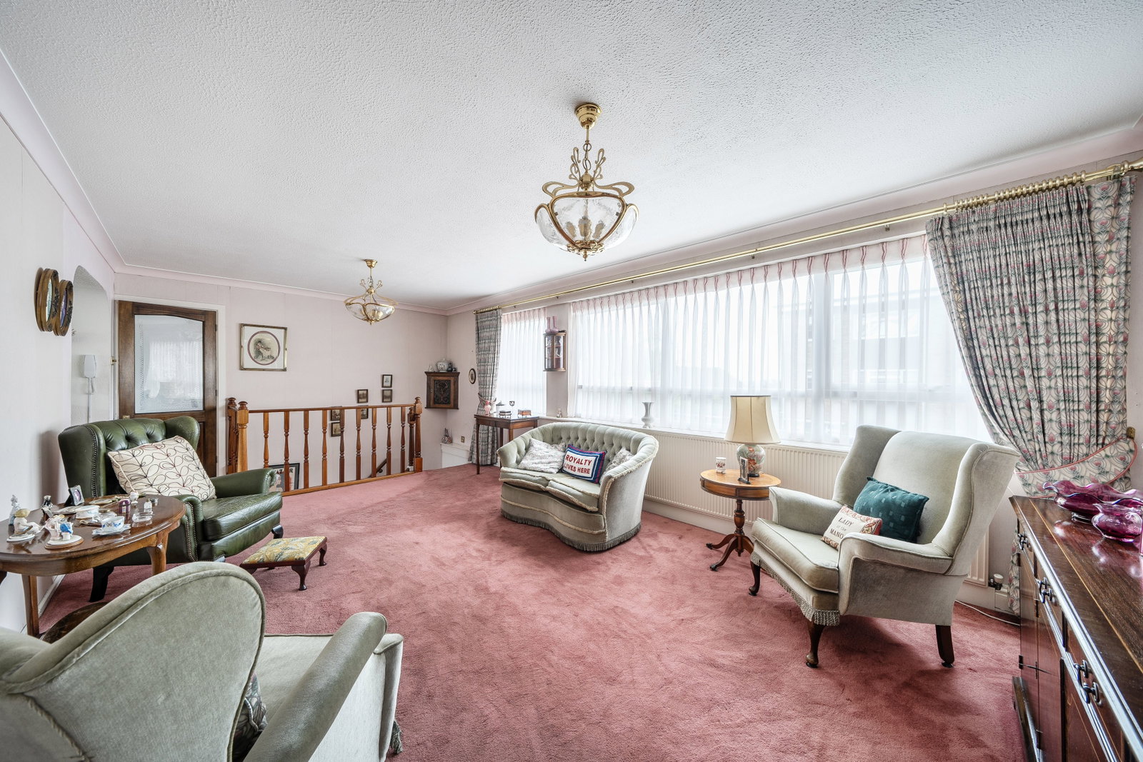 Flat in Bushey