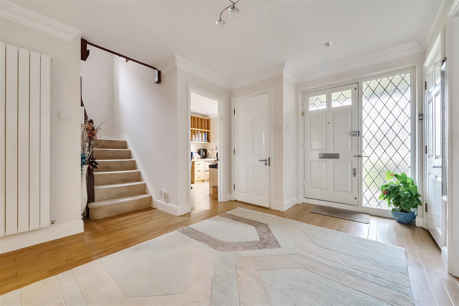 Detached House in Hadley Wood