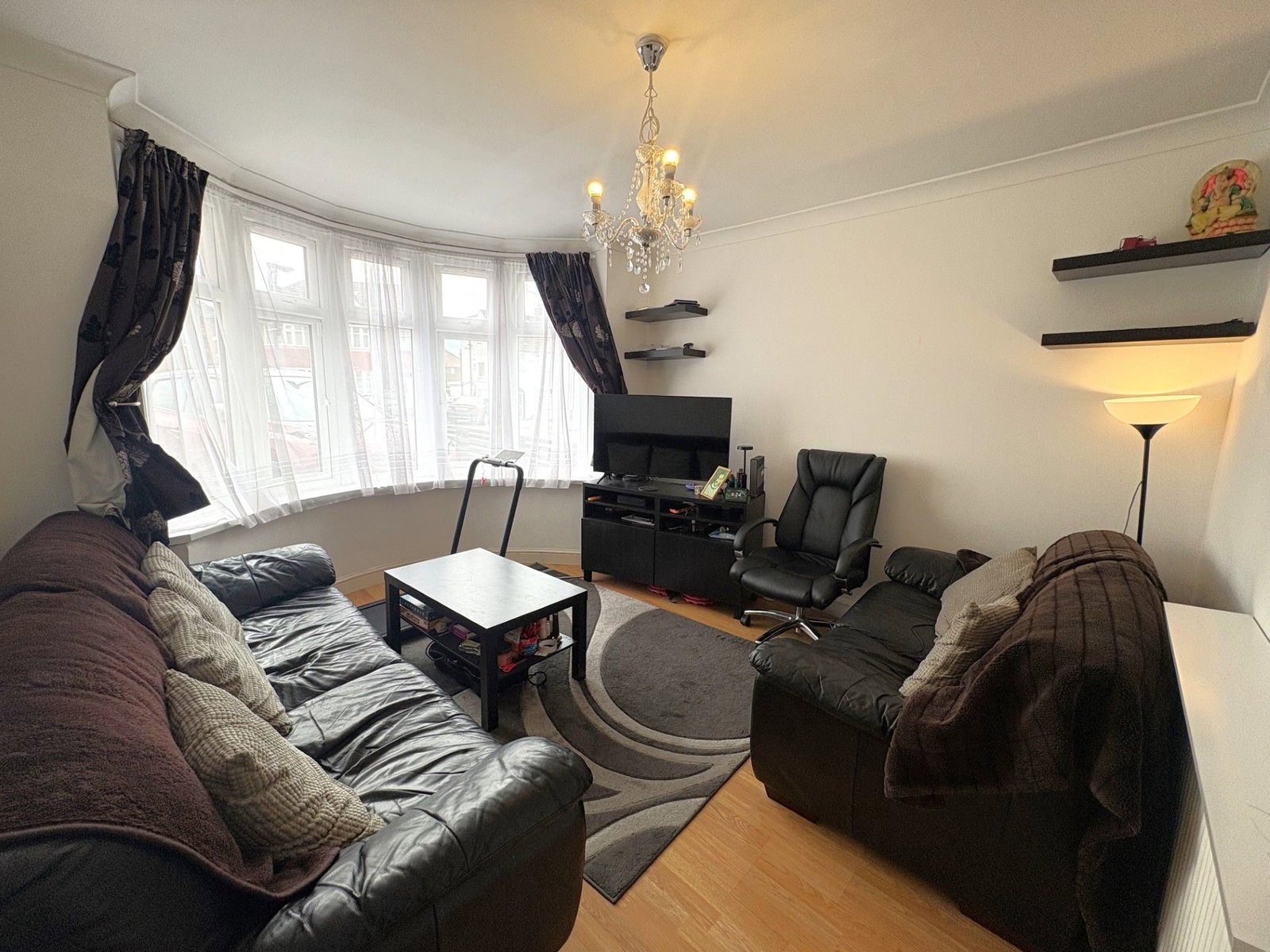 Semi Detached House in Edgware