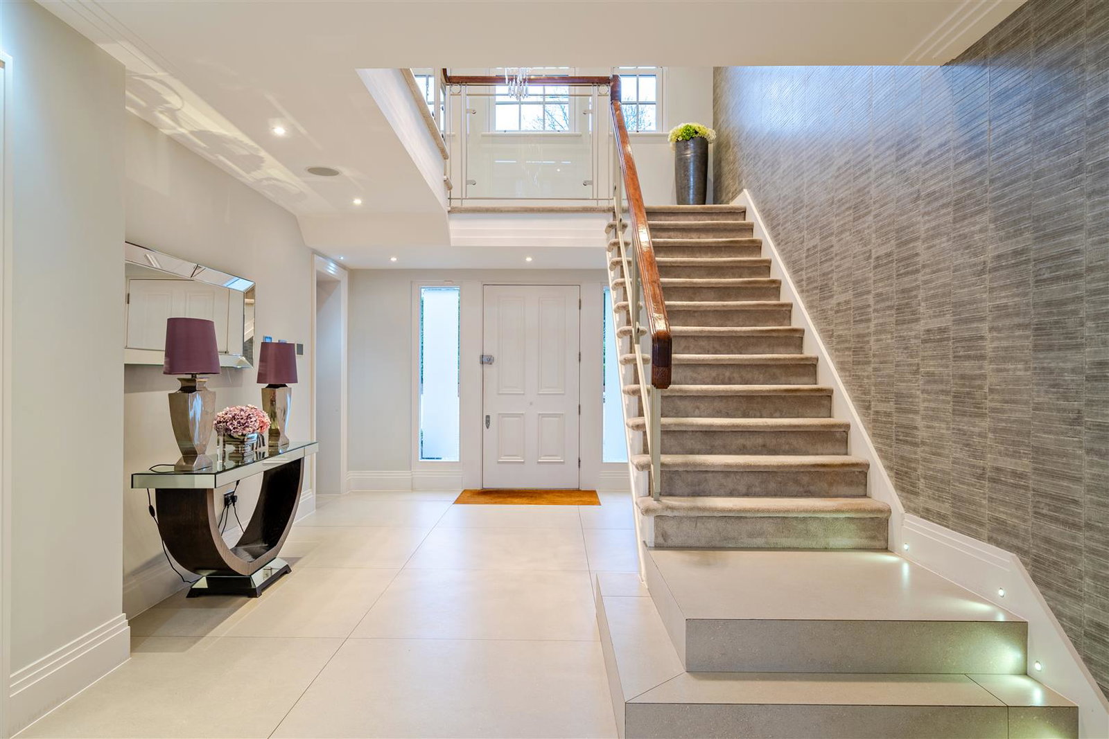Detached House in Bushey