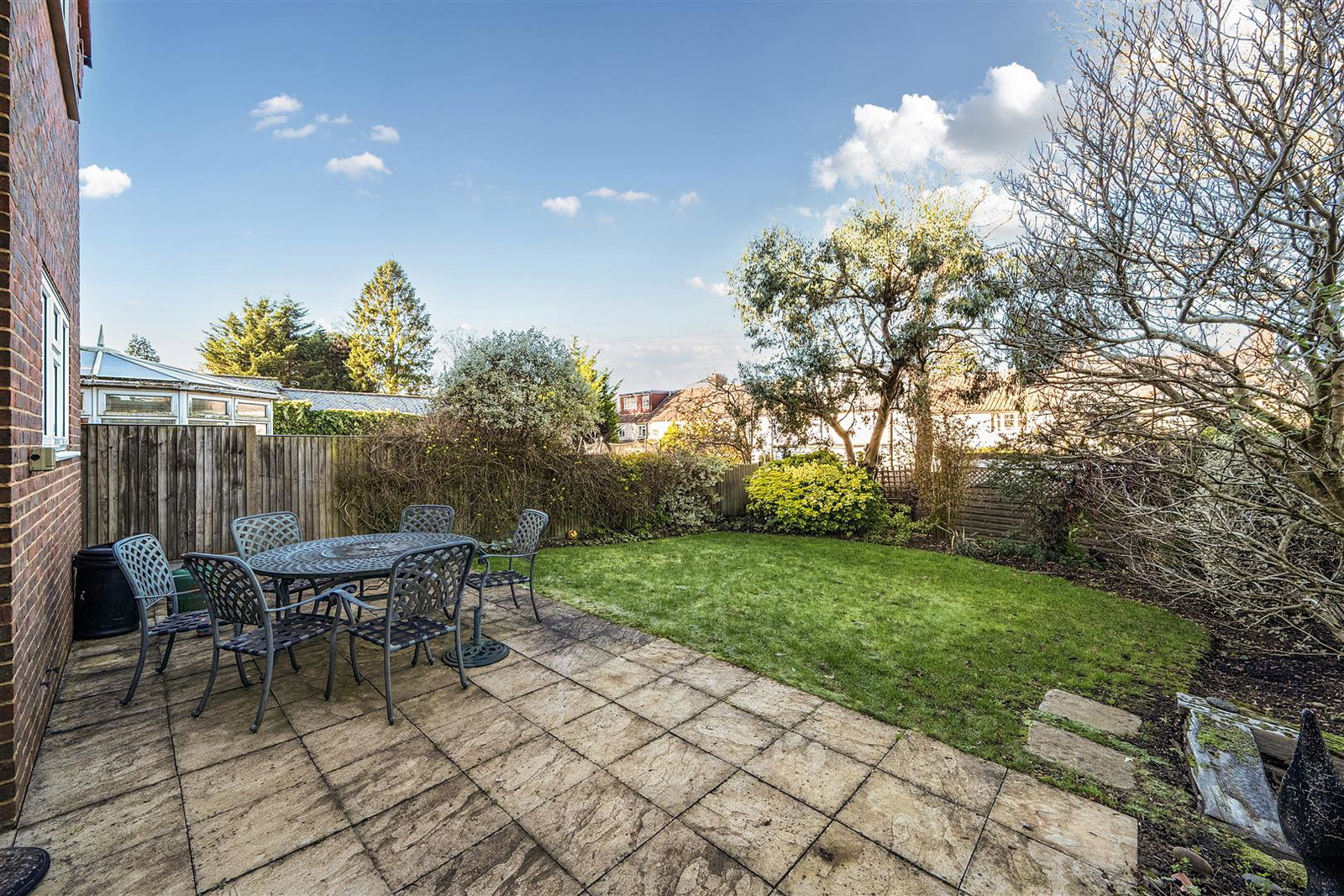 Detached House in Bushey